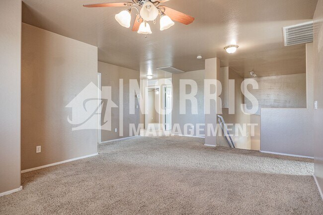 Building Photo - Large Beautiful Home in Coolidge w/ SOLAR
