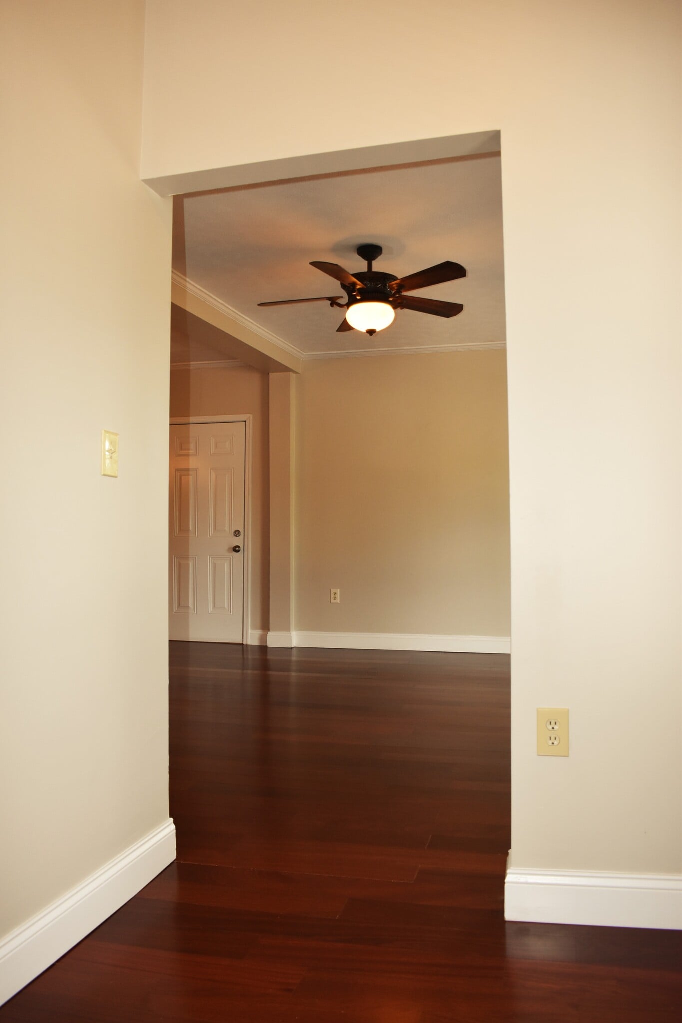 Living Room Alcove - 350 Euclid Ave