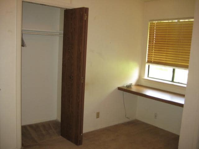 Building Photo - 12407 Tree Line Dr