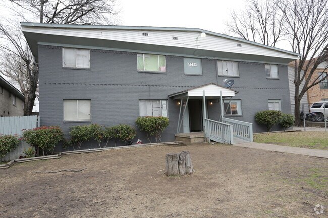 Bois D'arc Apartments - 5025 San Jacinto