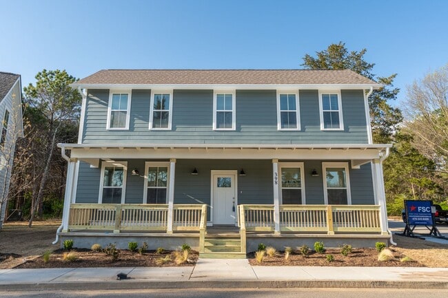 Primary Photo - Beautiful new 2-story home features 2 BR/2...