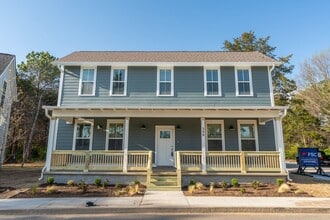 Building Photo - Beautiful new 2-story home features 2 BR/2...