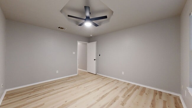 Building Photo - UPDATED DUPLEX IN NOLANVILLE ONLY $1,350!!!