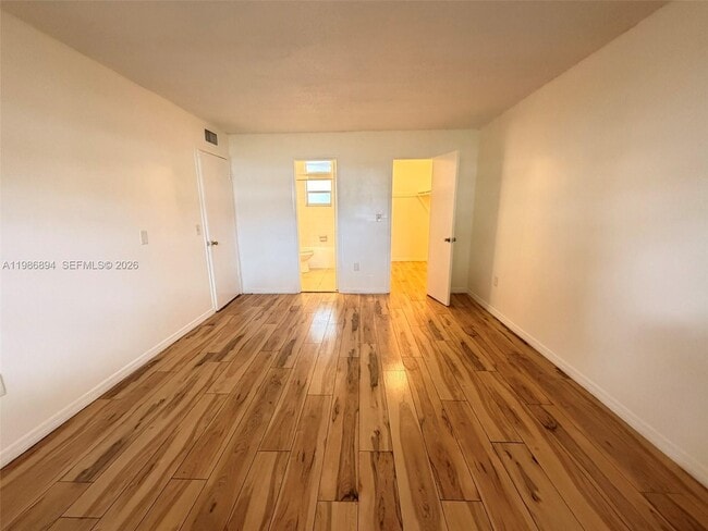 Building Photo - 6503 Winfield Blvd