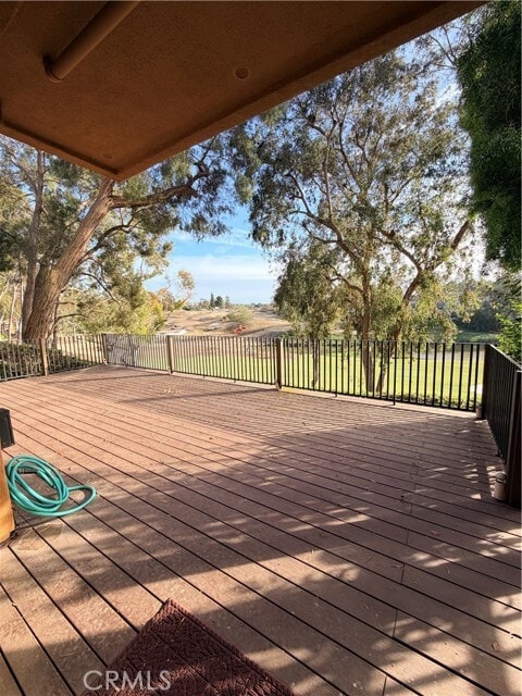 Building Photo - 705 Bay Hill Dr