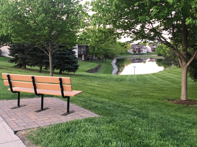 Building Photo - 6 Notting Hill Ln