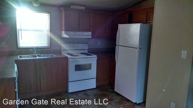 Building Photo - 3 br, 2 bath House - 5018 Oregon Trail