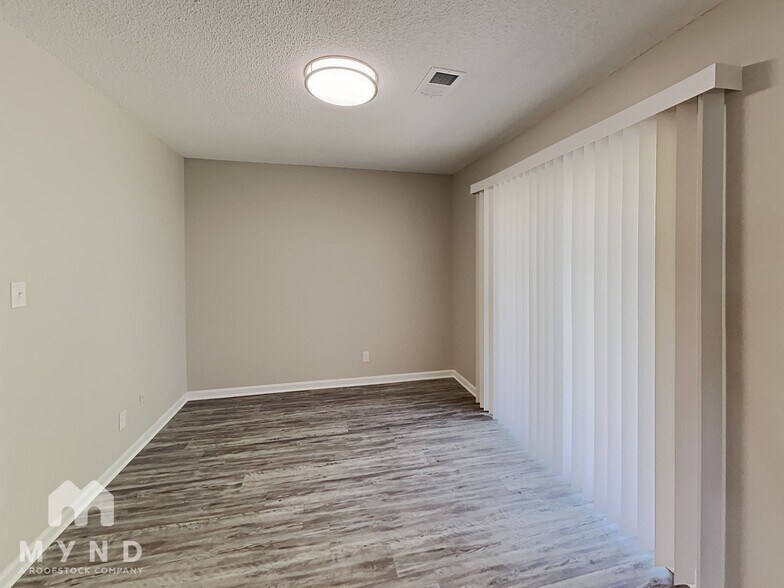 Building Photo - 7225 Little Fawn Pkwy