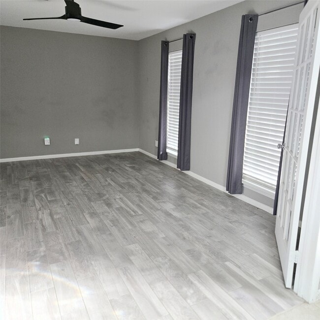 Building Photo - 22318 Greenbrook Dr