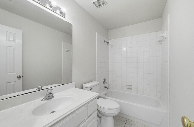 Building Photo - 22314 Ivy Stone Ct