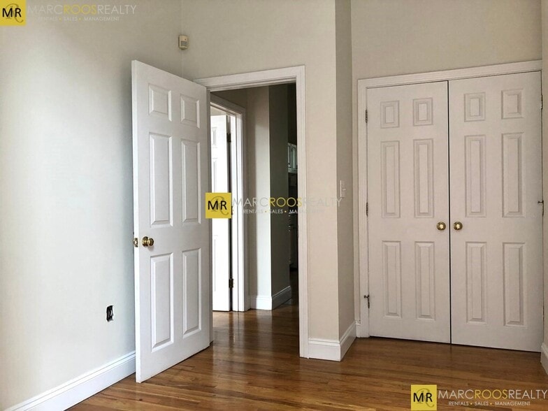 Building Photo - 678 Tremont St