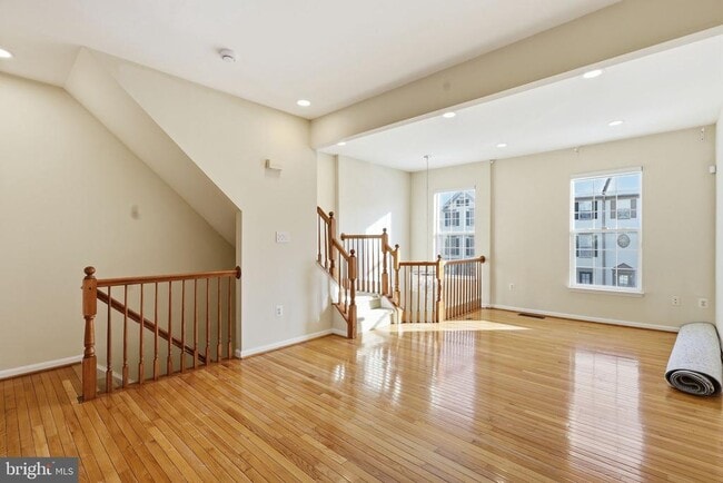 Building Photo - 12212 Densmore Ct