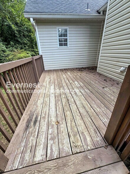 Building Photo - 229 Pebble Creek Dr