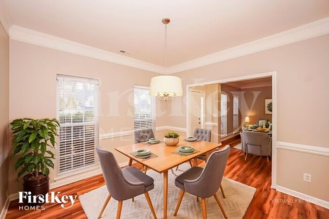 Building Photo - 7549 Sedgebrook Dr E