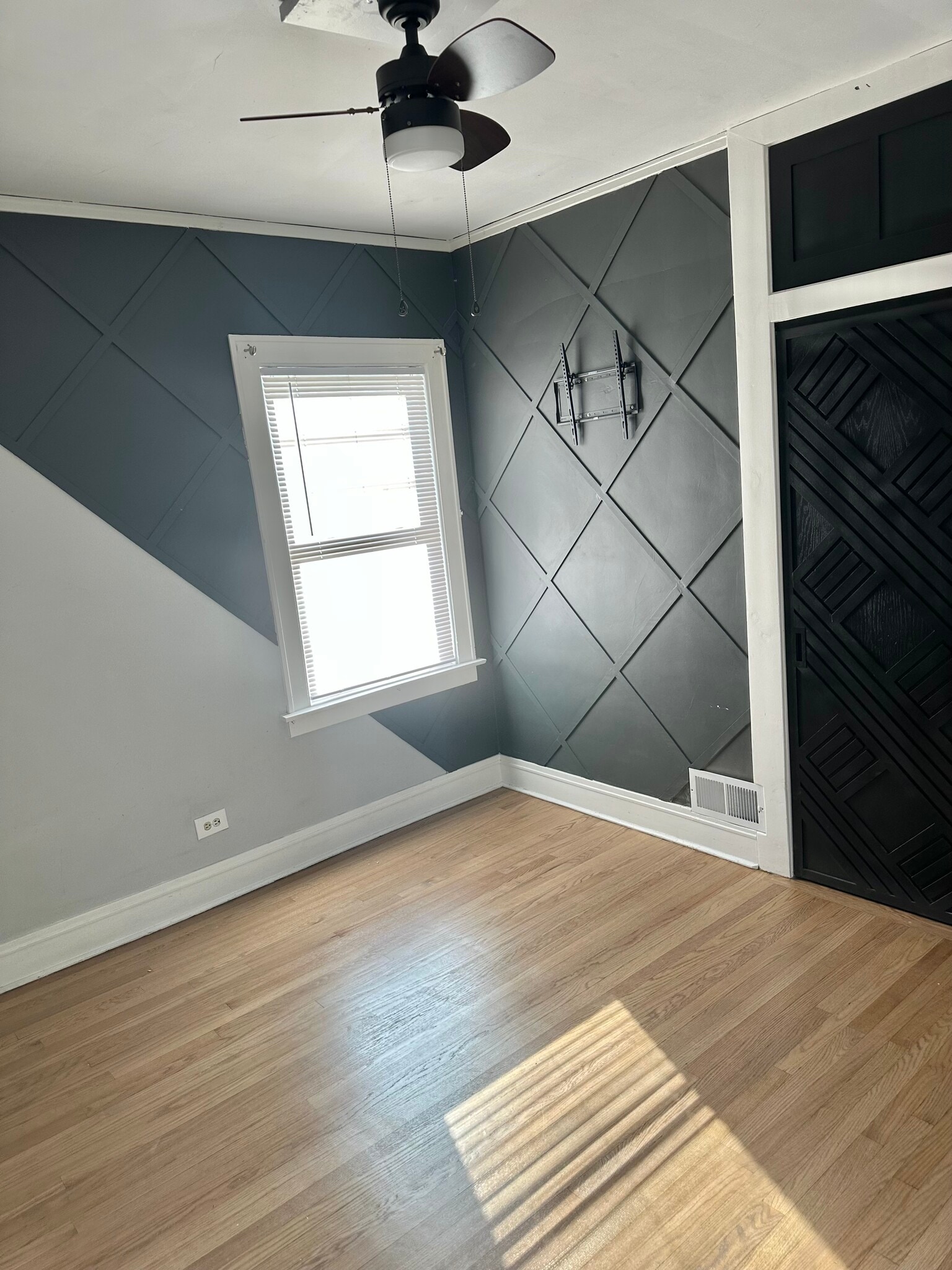 Building Photo - 2616 Cochran St