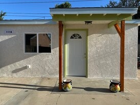Building Photo - 8409 Adoree St