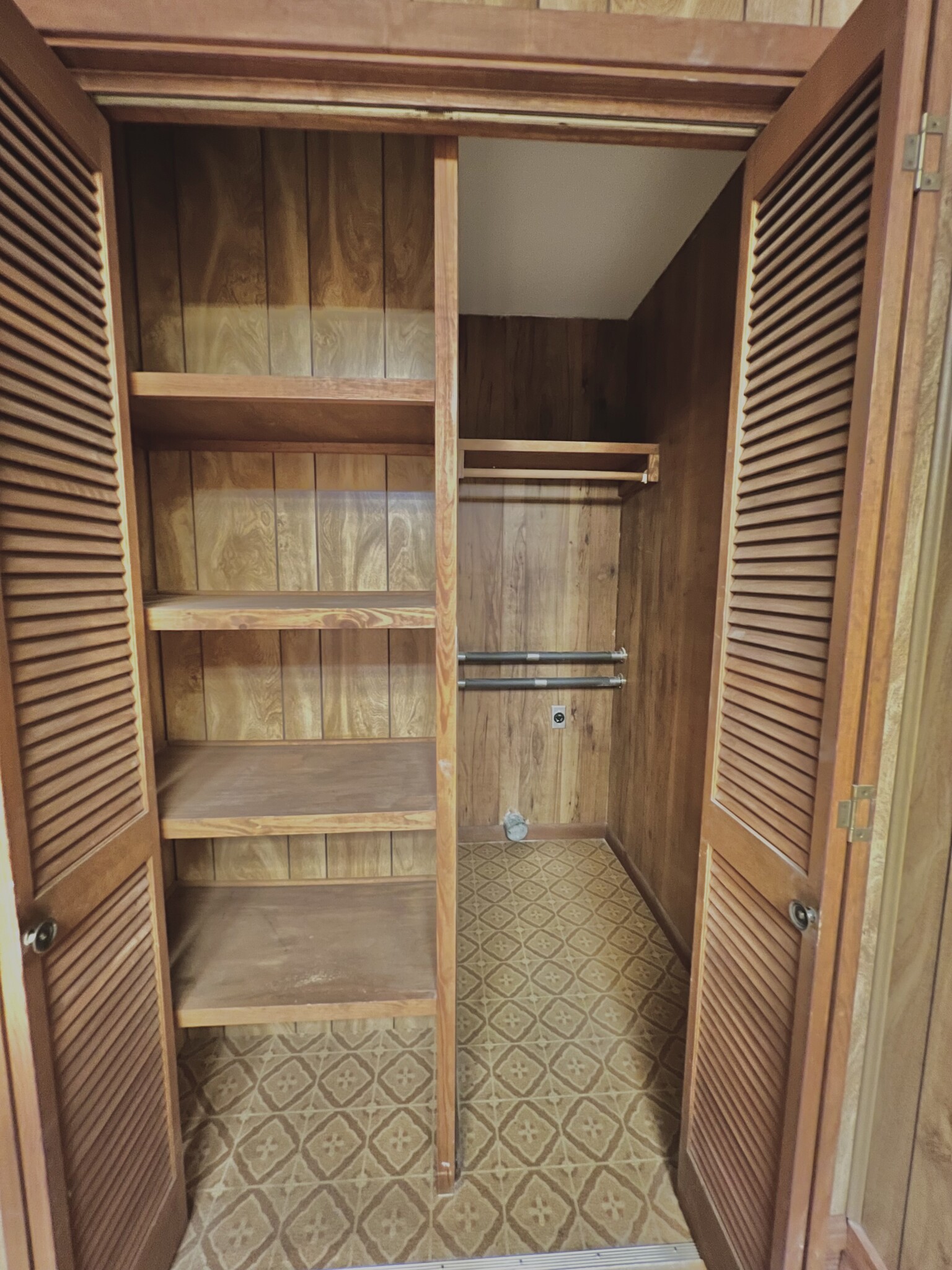 Ample storage space - 918 Fieldwood Dr