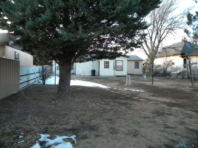 Building Photo - 711 Miera Ave