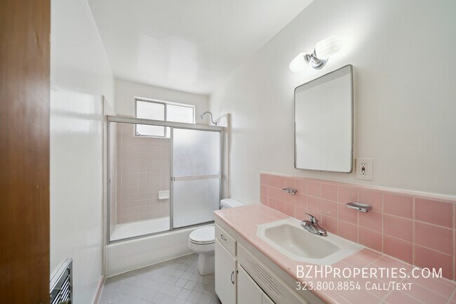 Building Photo - 8441 Blackburn Ave