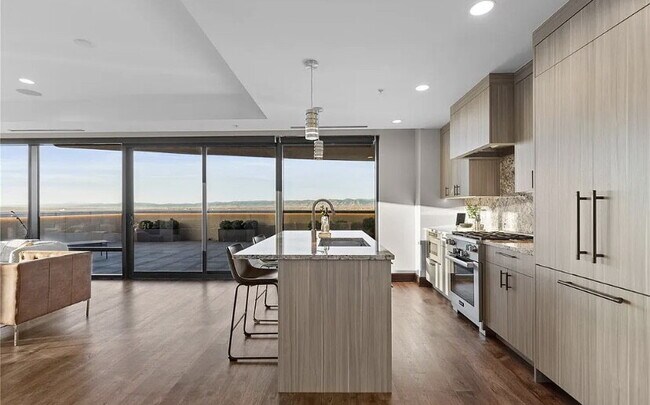 Building Photo - A Landmark Luxury Residence Above the City, Denver at Its Finest