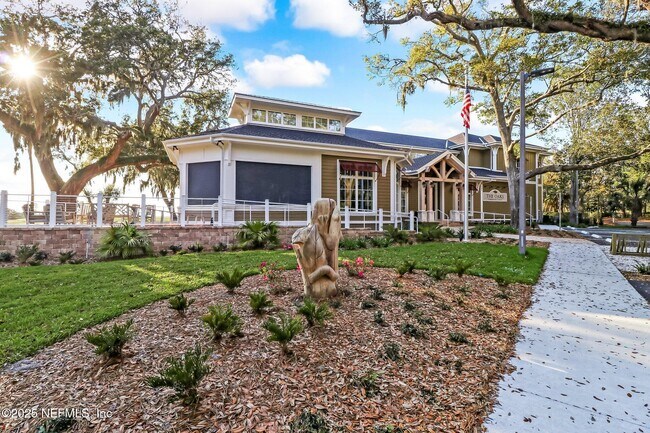 Building Photo - 426 Beachside Pl
