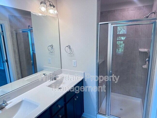 Building Photo - 6002 Kentworth Dr