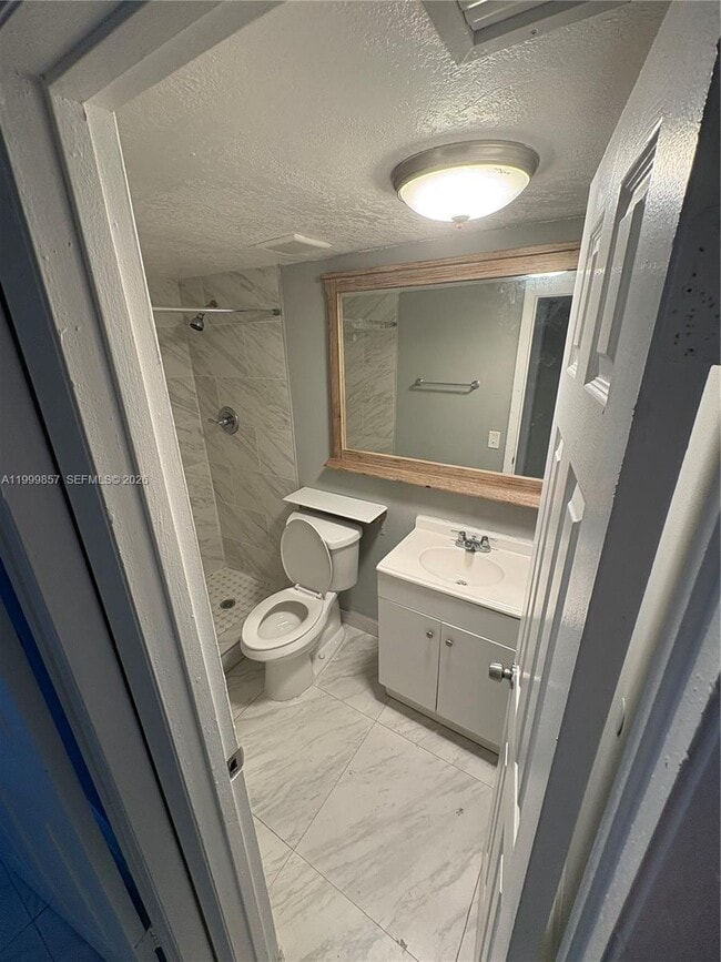 Building Photo - 3901 NW 9th Ave