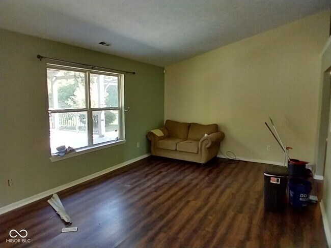 Building Photo - 5406 Pommel Ct