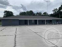 Building Photo - 907 Center Ave