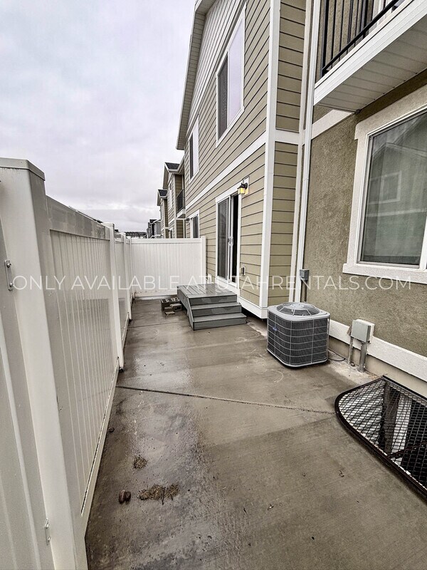 Building Photo - 3741 W 860 N