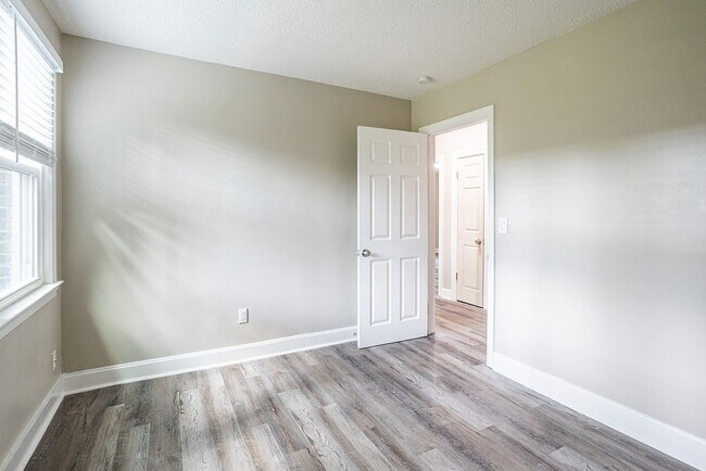 Building Photo - Welcome to this beautiful newly renovated ...