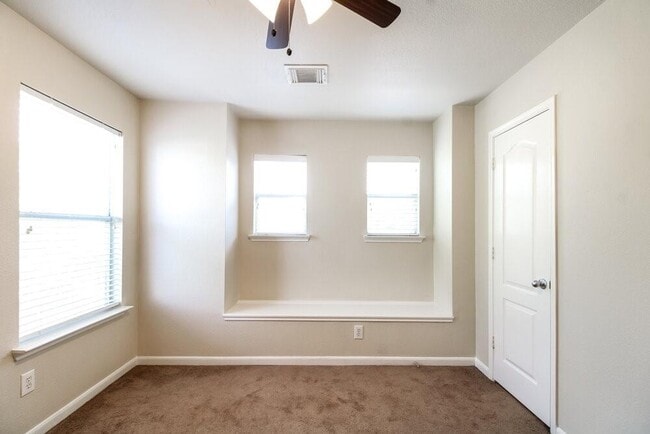 Building Photo - 21227 Misty Brook Bend Ln