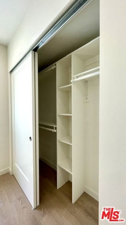 Building Photo - 5222 Satsuma Ave