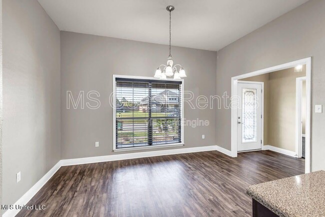 Building Photo - 18020 Canal Landing Dr