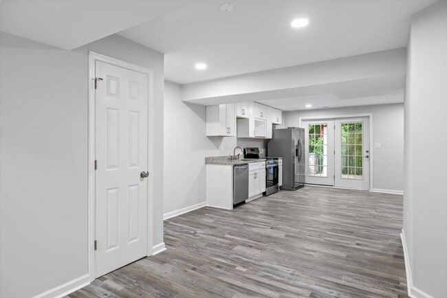 Building Photo - 1010 Hotchkiss Ct