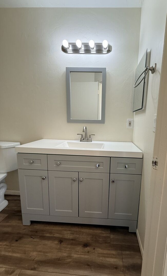 Building Photo - PM16-00412K: 4th