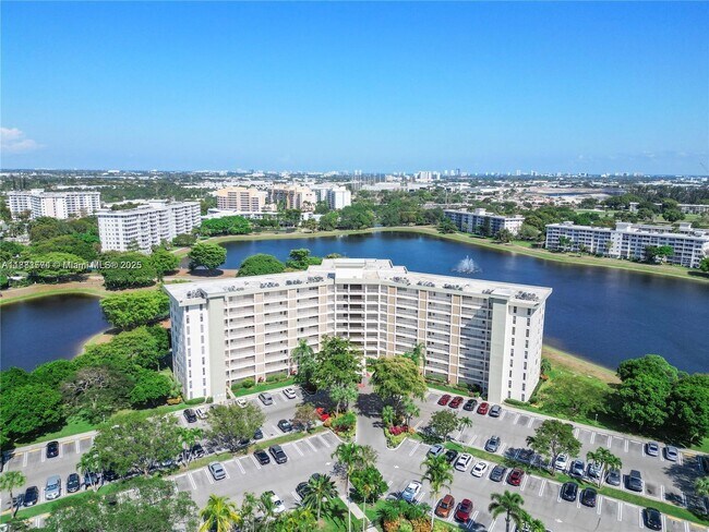 Building Photo - 2940 N Course Dr