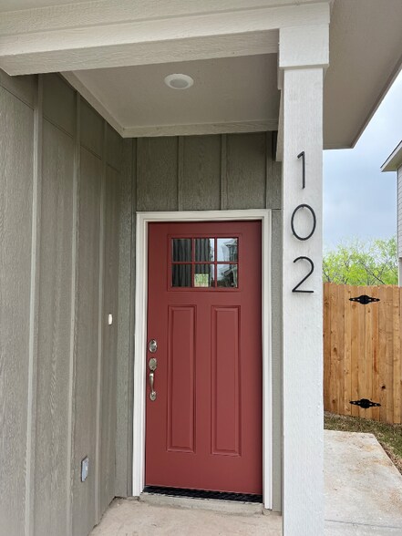 Building Photo - 13506 Tulipwood Nook