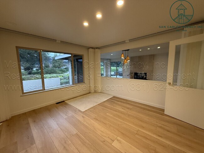 Building Photo - Beautifully Updated Three Bed (+ Bonus) Quail Lodge Home