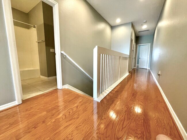 Building Photo - 7230 Hamilton Rd