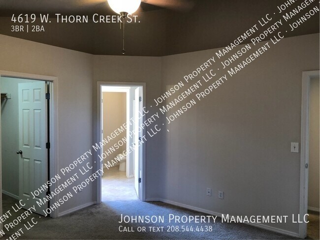 Building Photo - 4619 W Thorn Creek St