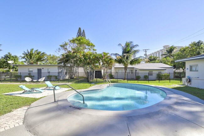 Building Photo - 741 Hibiscus Ave