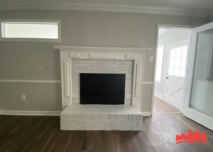 Building Photo - 7211 Grove Park Rd