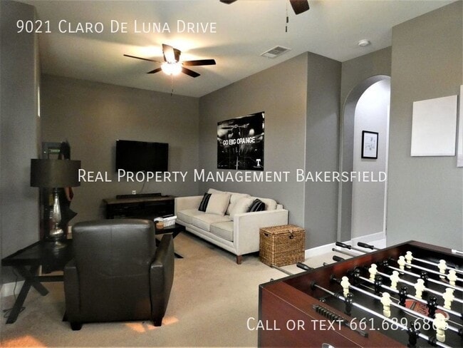 Building Photo - 9021 Claro De Luna Dr
