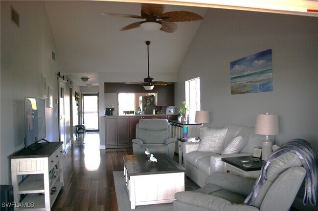 Building Photo - 15160 Riverbend Blvd