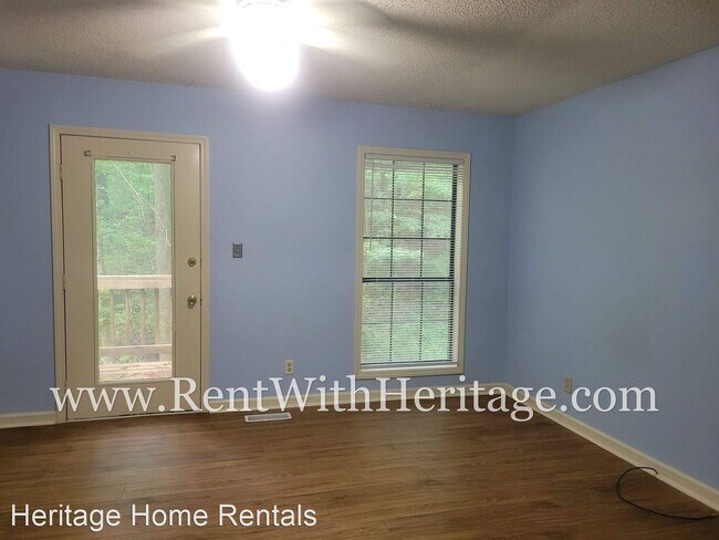 Building Photo - 4 br, 2 bath House - 4033 Balmoral Court