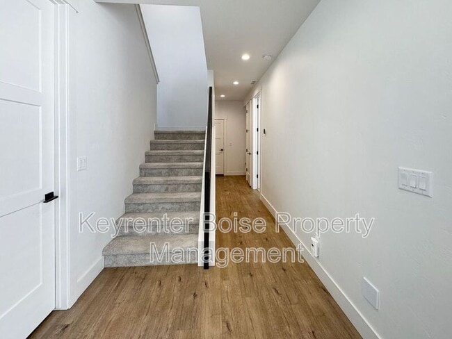 Building Photo - 2985 W Hidden Springs Dr