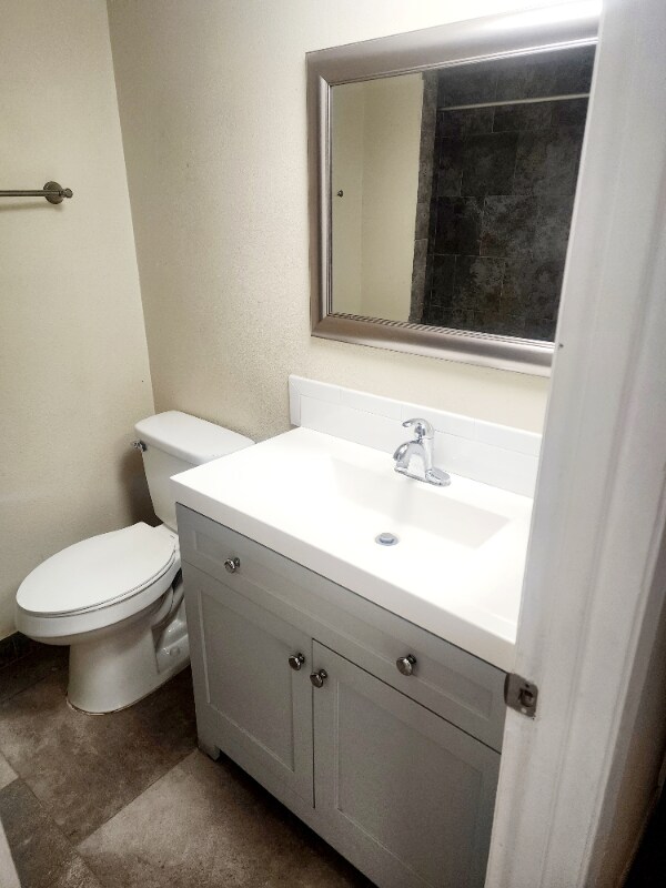 Building Photo - 4175 Krupp Dr