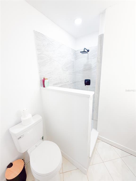 Building Photo - 10246 Turkey Lake Rd