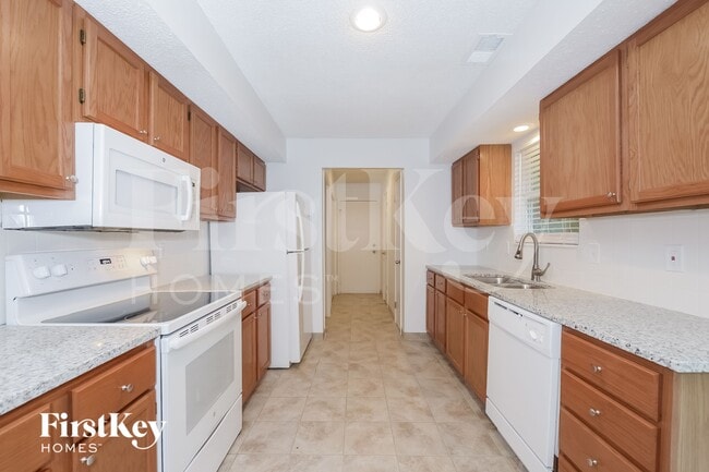 Building Photo - 14128 S Summertree Ln